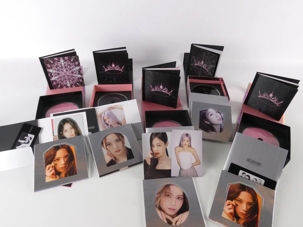 K-pop CD boxsets met boekjes en fotokaarten - foto 24
