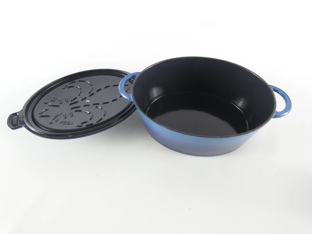 Blauwe gietijzeren braadpan met deksel - foto 2