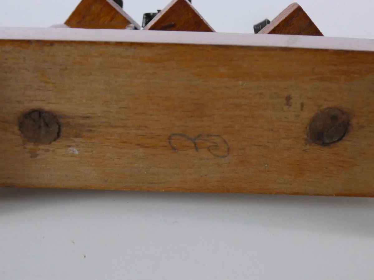 Kandelaren – Trapsgewijs Houten Design - foto 13