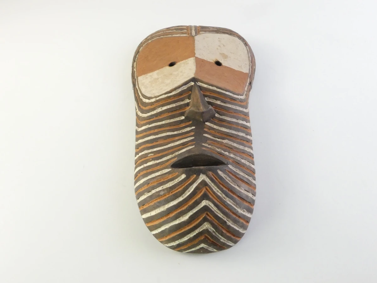 Decoratief Afrikaans houten masker - foto 5