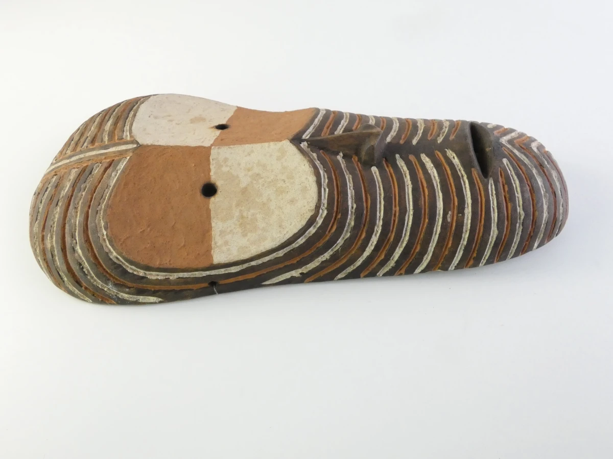 Decoratief Afrikaans houten masker - foto 7