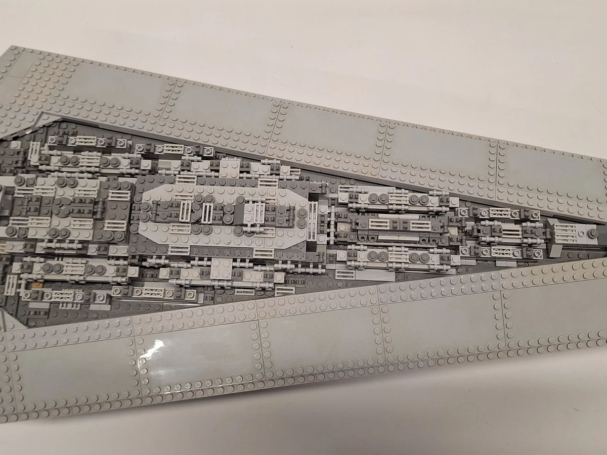 Lego Star Wars Super Star Destroyer 10221 Ultimate Collector Series uit 2011 - foto 5