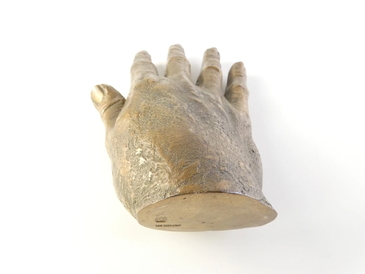 Massief bronzen hand sculptuur van Raf Verjans - foto 7