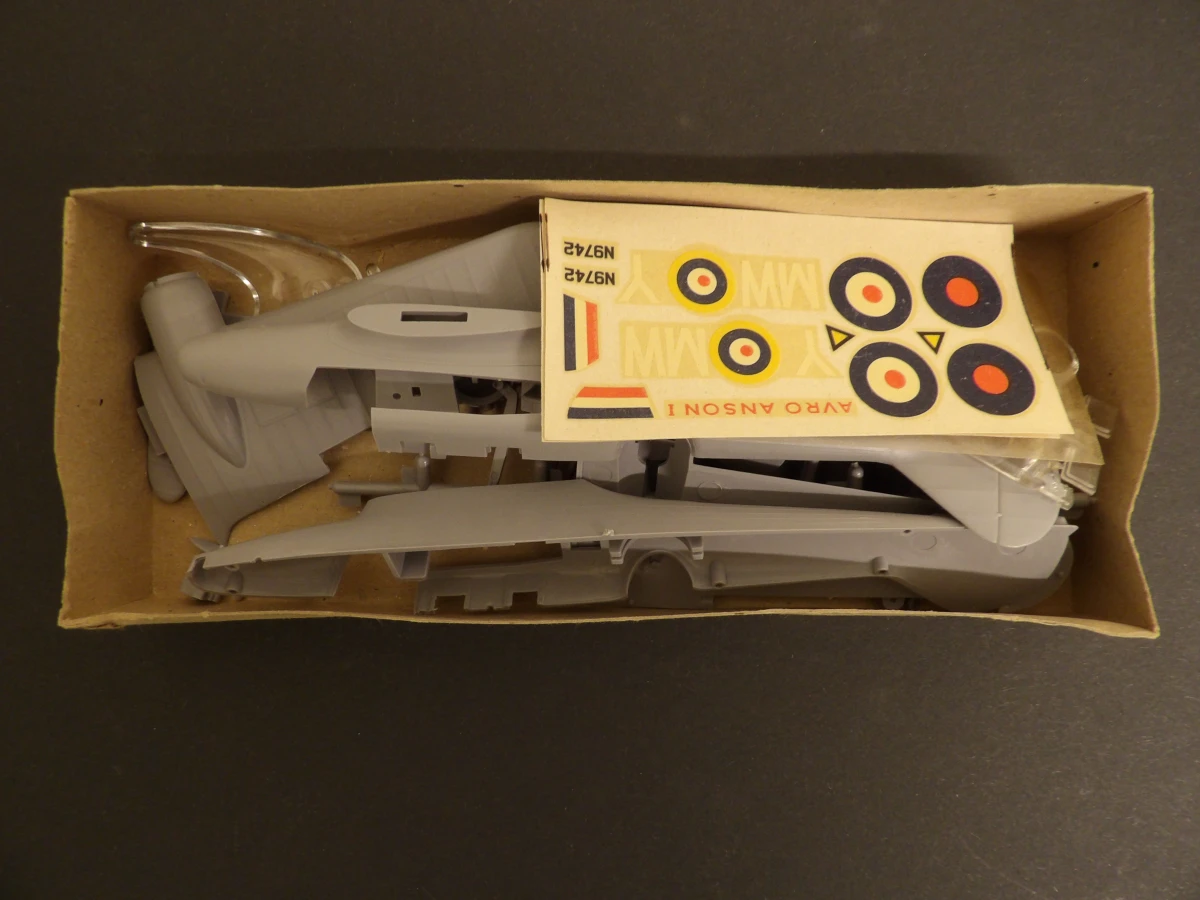 Verzameling vintage modelbouwdozen (jaren '60/'70) - foto 3