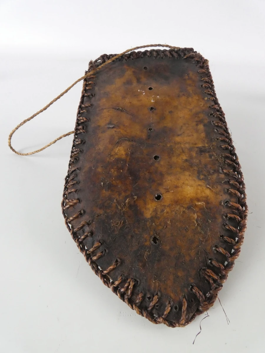 Lot van 4 decoratieve maskers met messchede in etnische stijl - foto 19