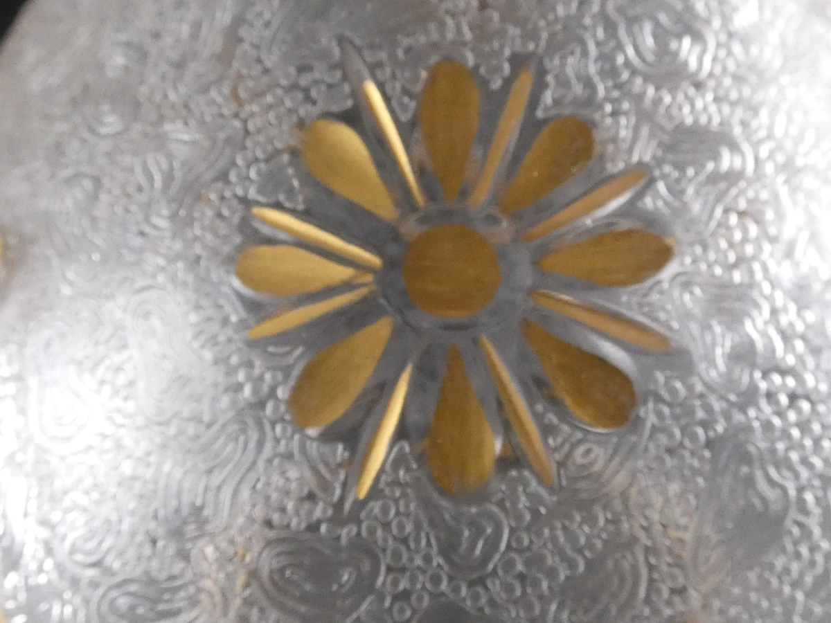 Set van 2 vintage glazen karaffen met goudkleurige decoratie - foto 17