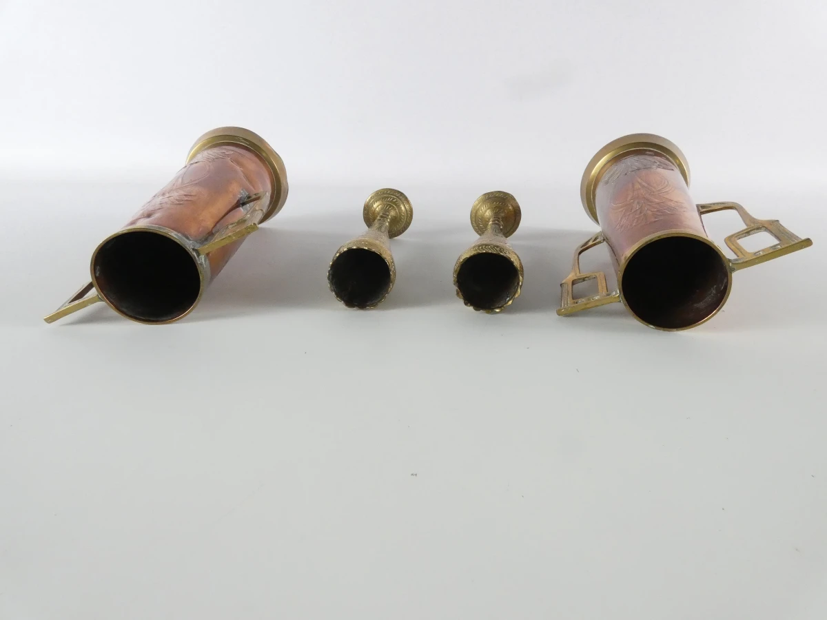 Set van 4 vintage messing vazen in Art Nouveau-stijl - foto 2