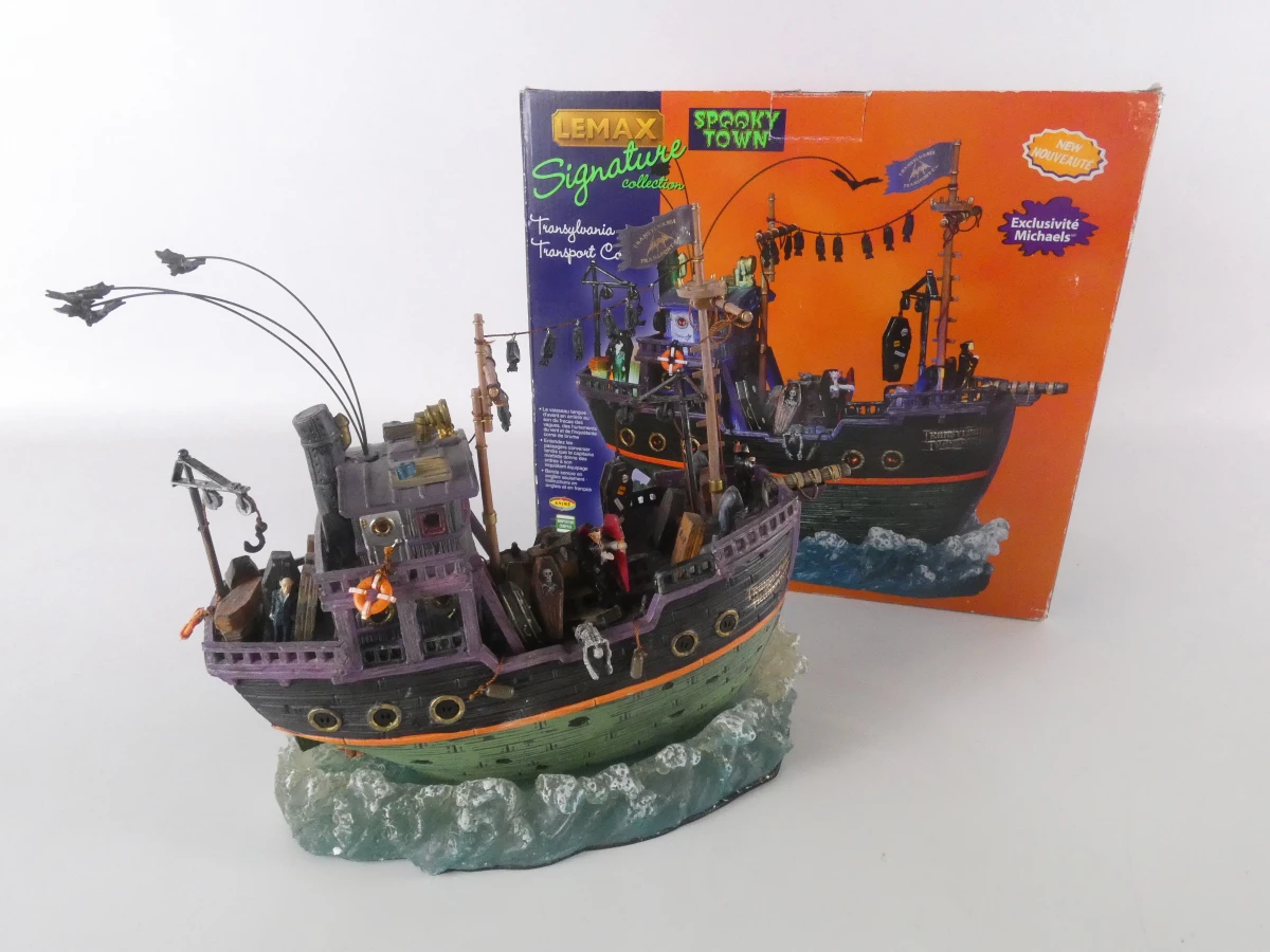 Lemax Spooky Town – Transylvania Transport Co. & Spooky Graveyard (Met Doos) - foto 9