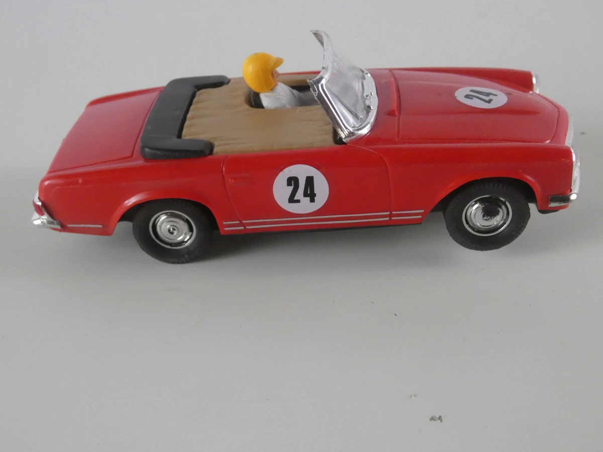 Set van 4 vintage Scalextric racebaanauto’s met vitrineboxen - foto 15