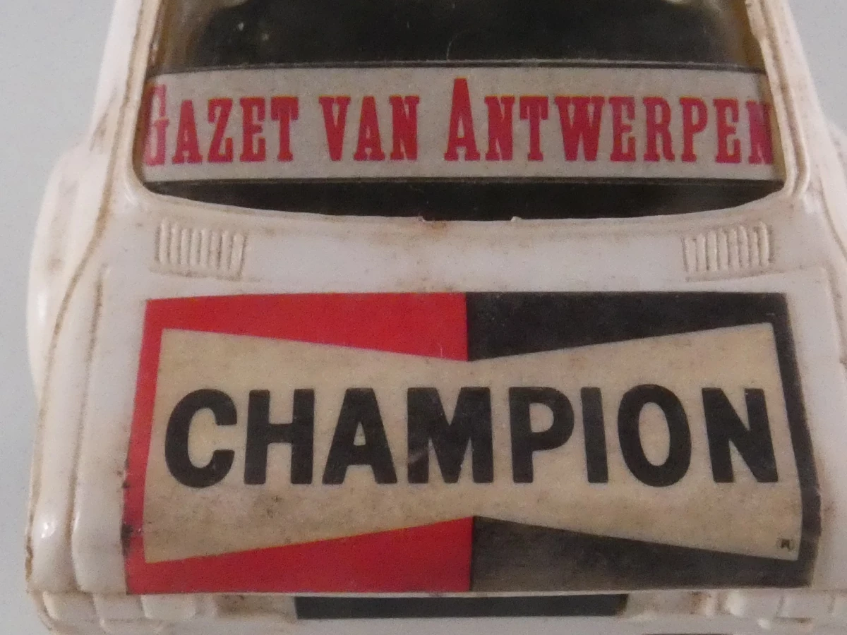 Set van 4 vintage Scalextric racebaanauto’s met vitrineboxen - foto 25