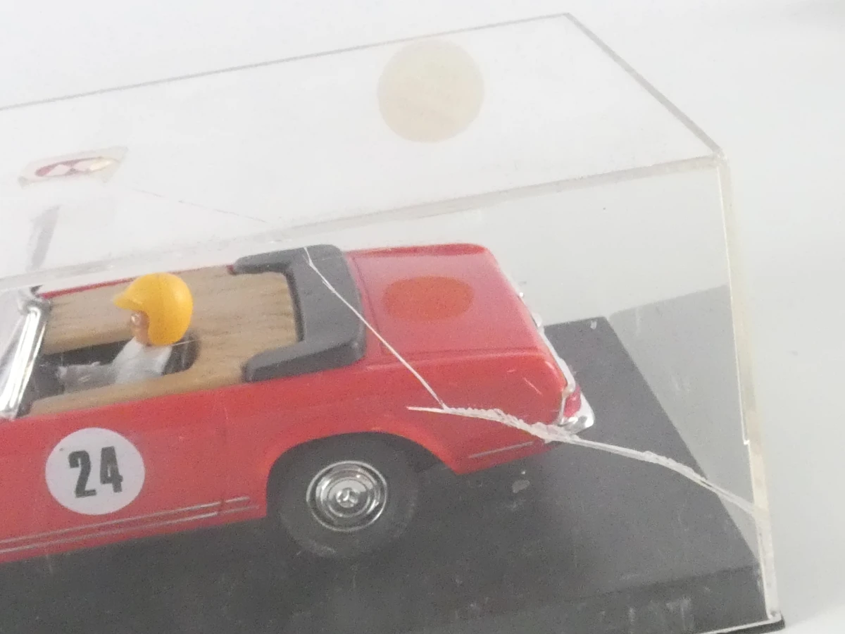 Set van 4 vintage Scalextric racebaanauto’s met vitrineboxen - foto 28