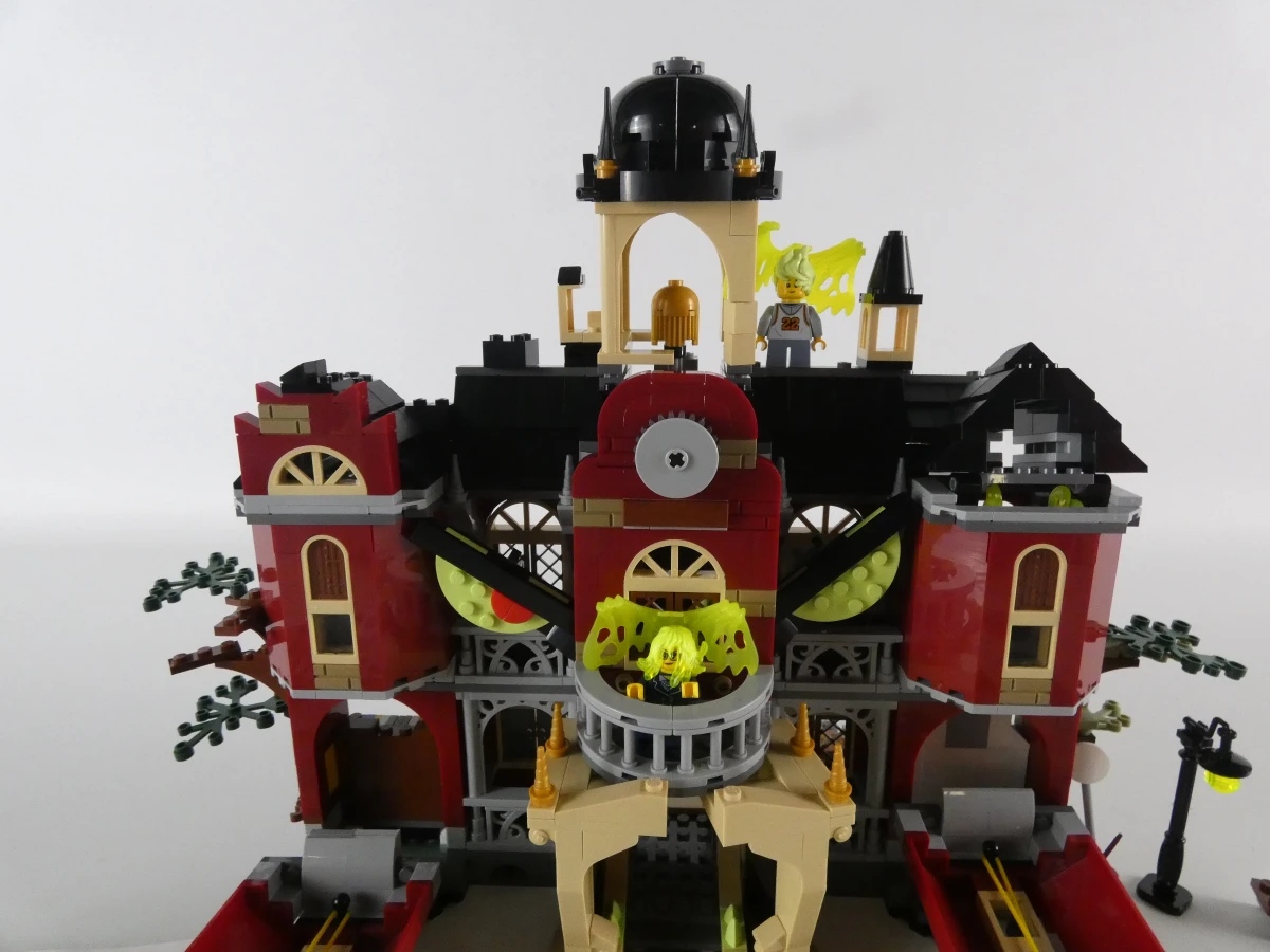 LEGO Hidden Side 70425 - Newbury Haunted High School (Spookschool) - foto 2