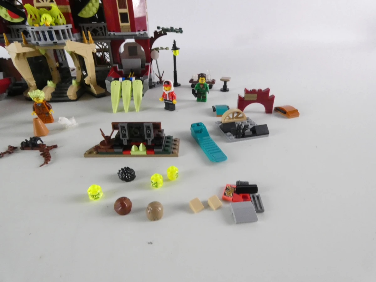 LEGO Hidden Side 70425 - Newbury Haunted High School (Spookschool) - foto 8
