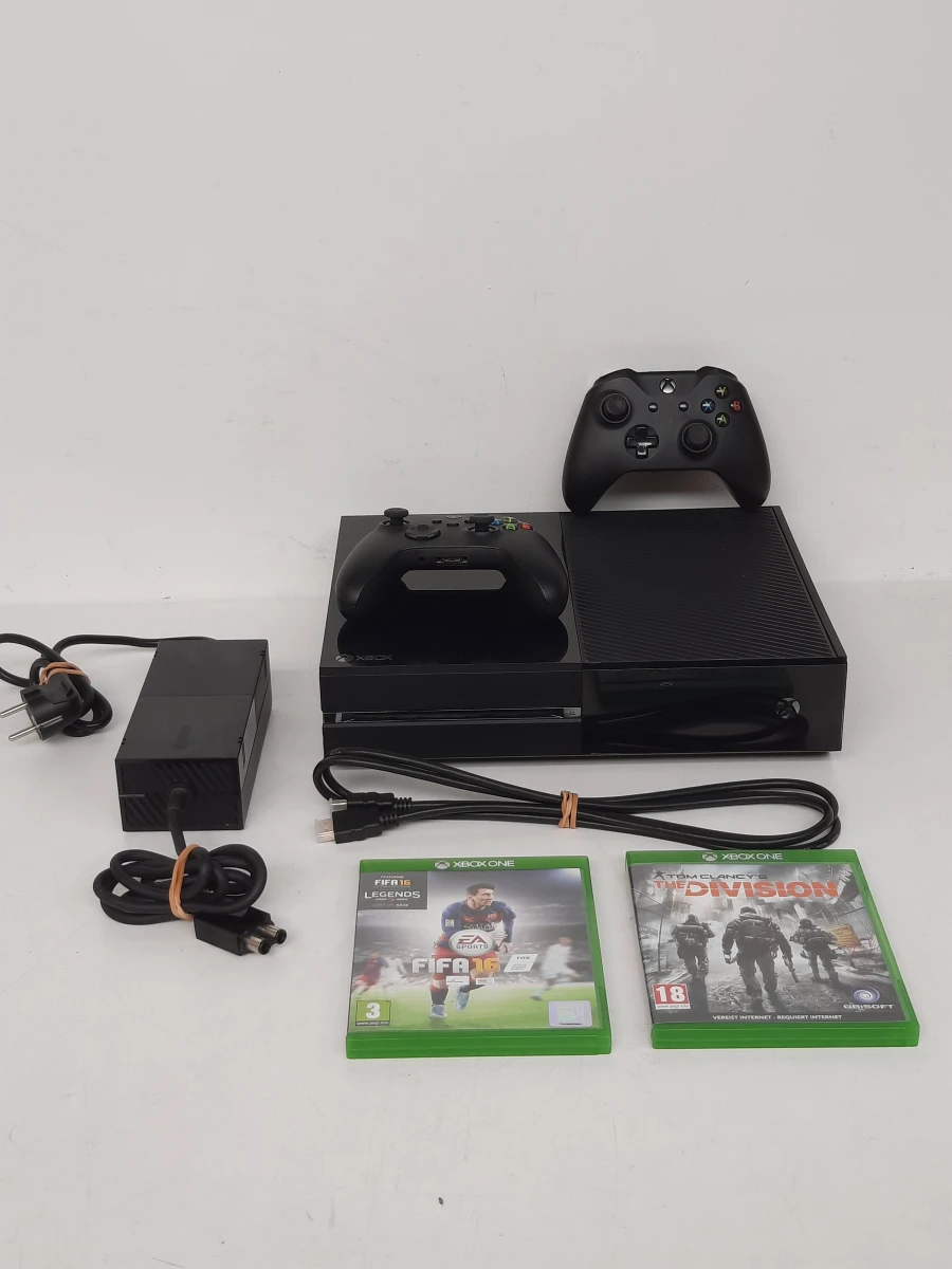 Xbox One Console (Model 1540) – Inclusief 2 Controllers, Kabels & 2 Games
