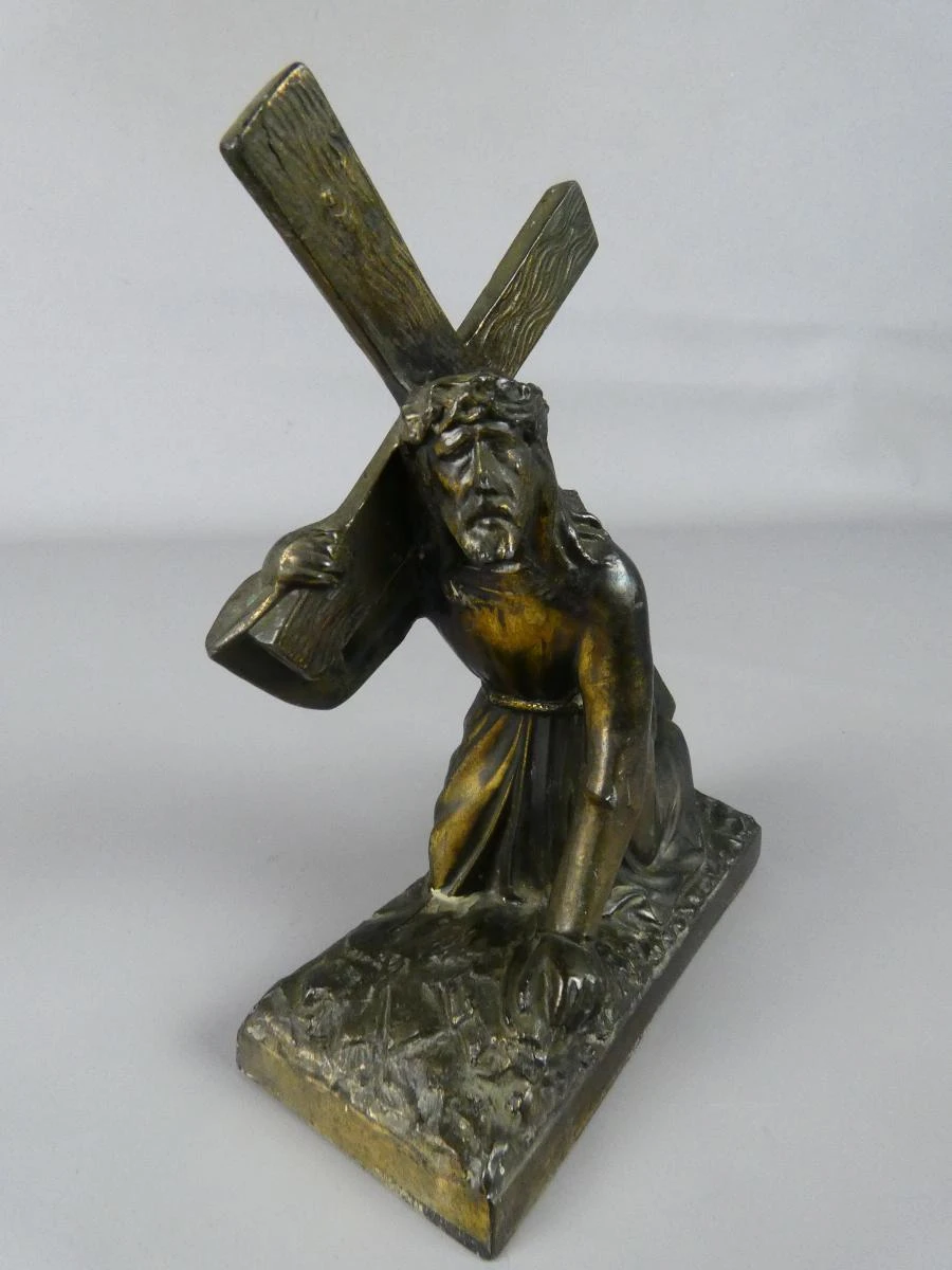 Vintage beeldje Jezus met kruis van metaal - foto 2