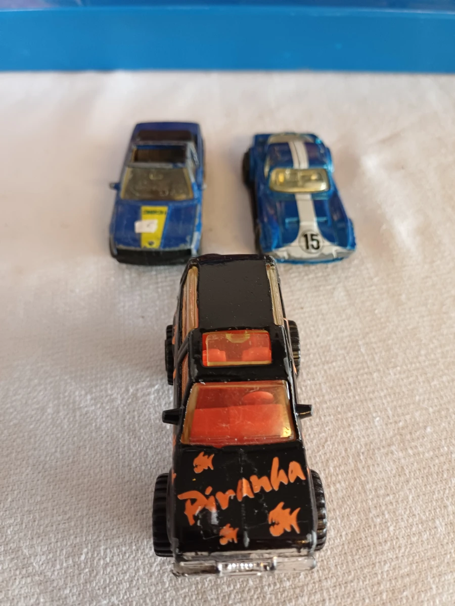 Set van 12 metalen speelgoedauto's Matchbox met bijhorende opbergdoos