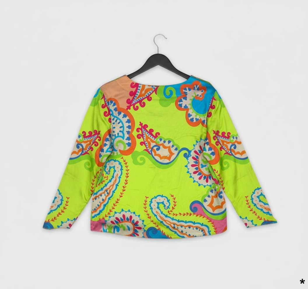 Mucho Gusto Tops S