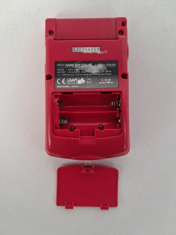 Rode Nintendo Game Boy color met spelletje