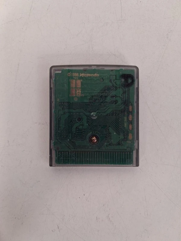 Rode Nintendo Game Boy color met spelletje