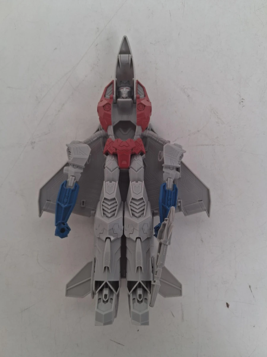 Hasbro Transformers Authentics Titan Changer Starscream
