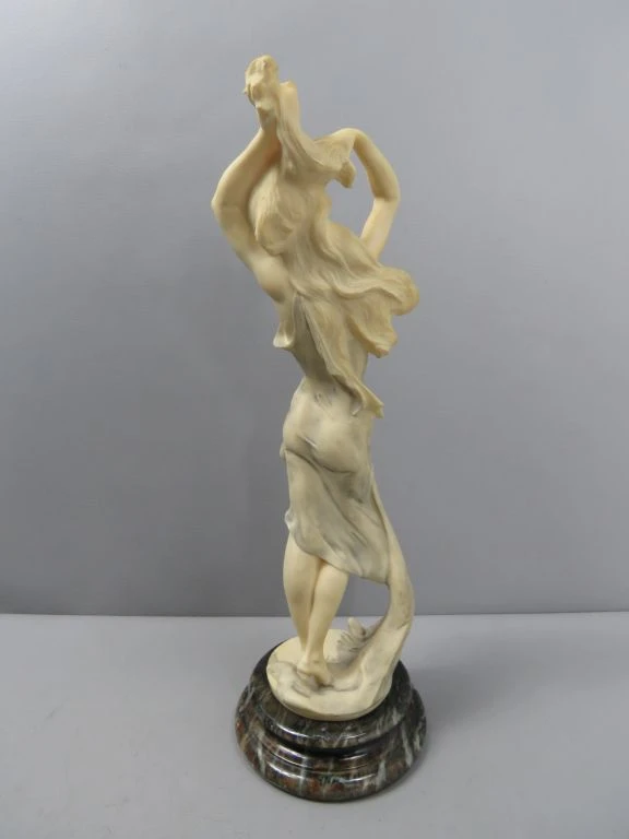 Elegant Beeld van een Vrouw
