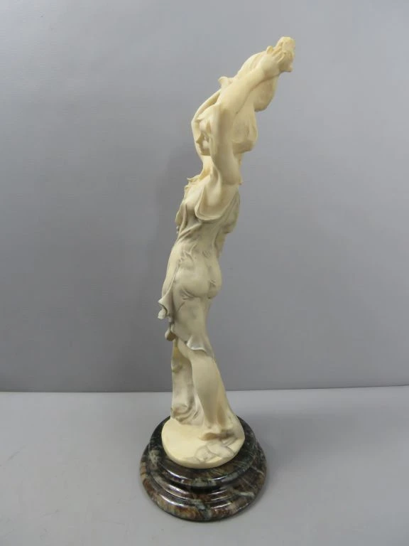 Elegant Beeld van een Vrouw