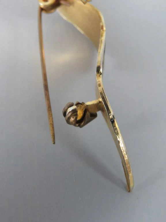 Elegante Vintage Broche met Florale Details