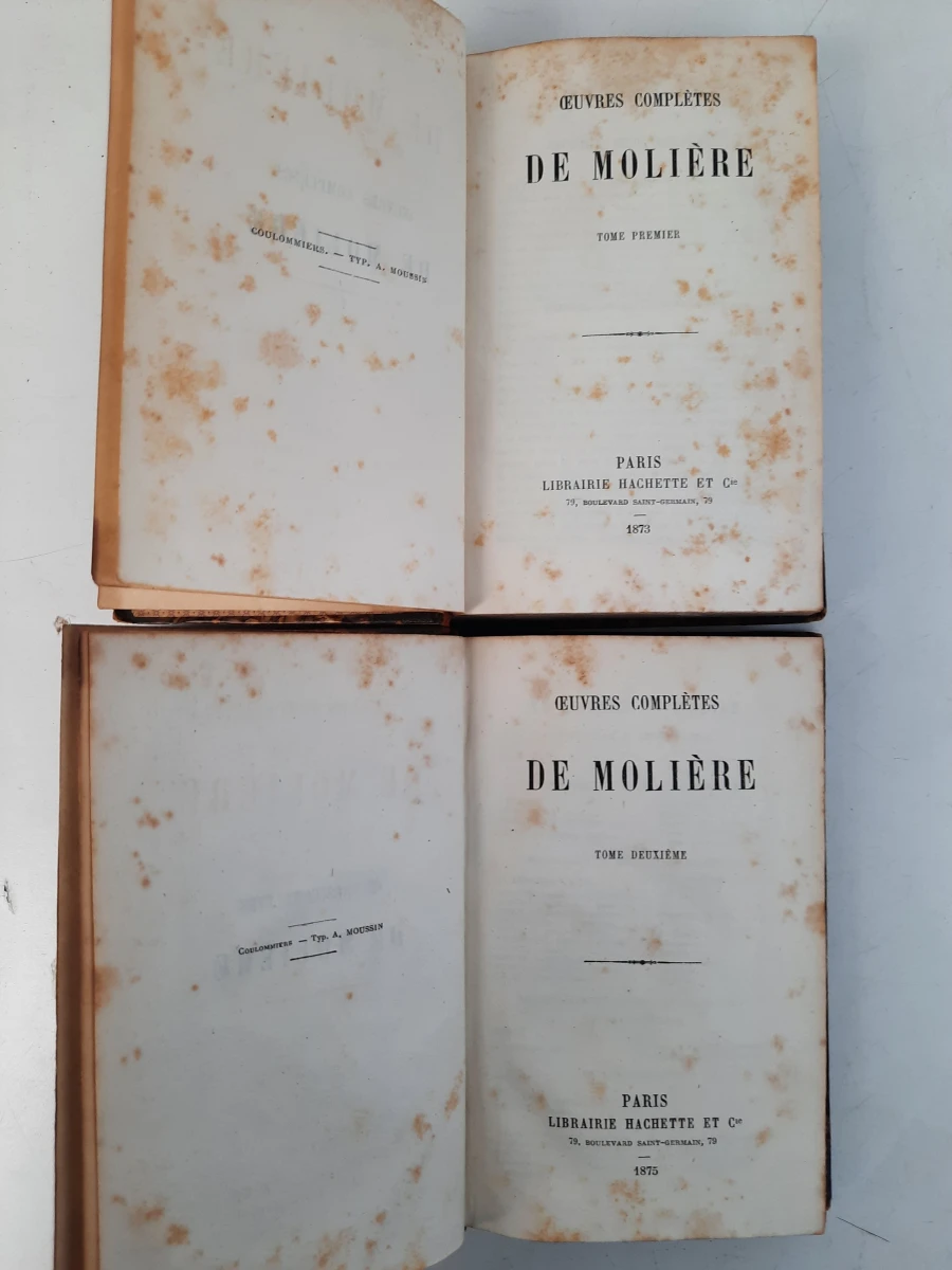 Set oude Franse boeken met illustraties