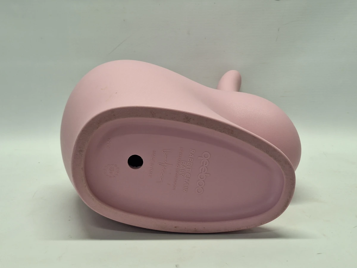 Qeeboo Rabbit Chair Baby - Stefano Giovannoni - Italiaans design voor de kleinsten