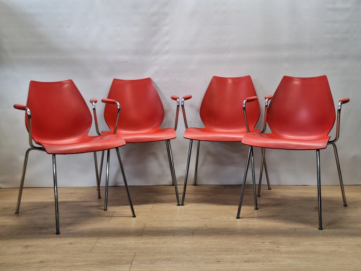 Set van 4 Kartell Maui stoelen - Design van Vico Magistretti