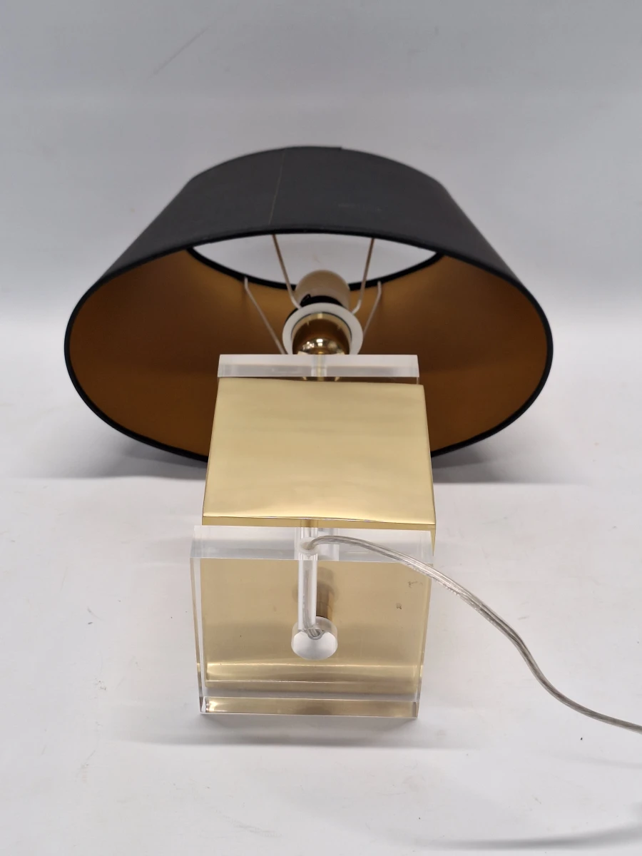 Elegante vintage tafellamp in Hollywood Regency stijl – Messing, plexiglas & Tijdloze Klasse