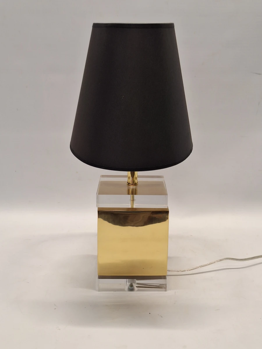 Elegante vintage tafellamp in Hollywood Regency stijl – Messing, plexiglas & Tijdloze Klasse