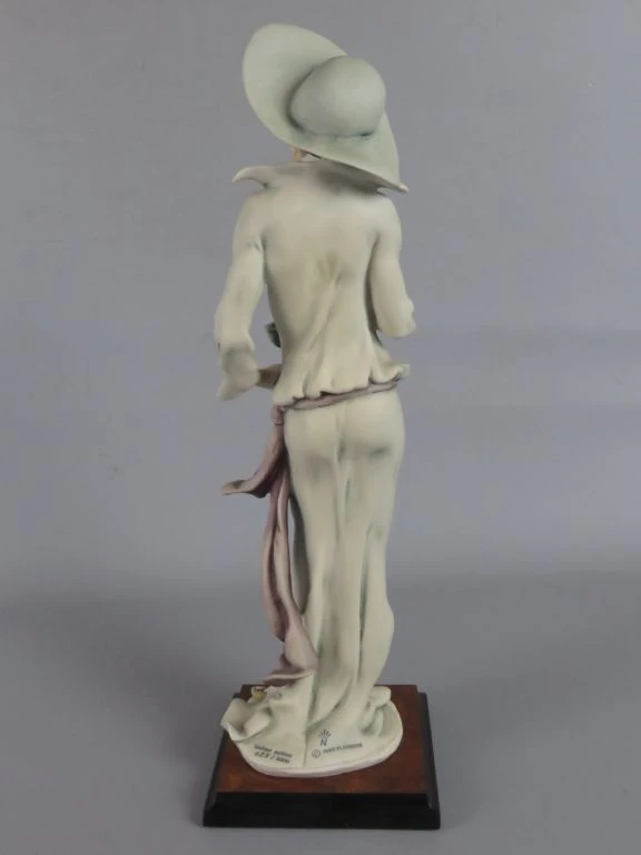 Elegant Giuseppe Armani Porseleinen Beeld