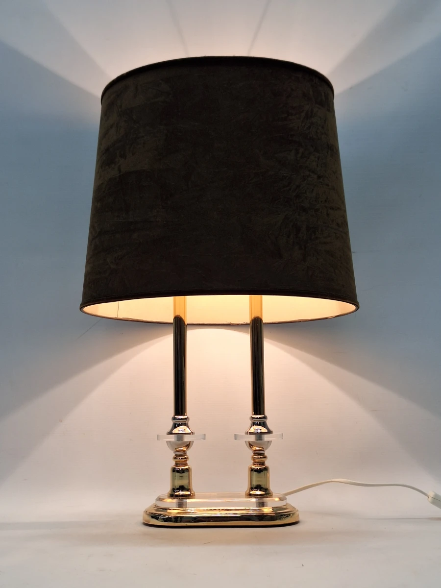 Elegante Hollywood Regency tafellamp met acryl en goudkleurige accenten