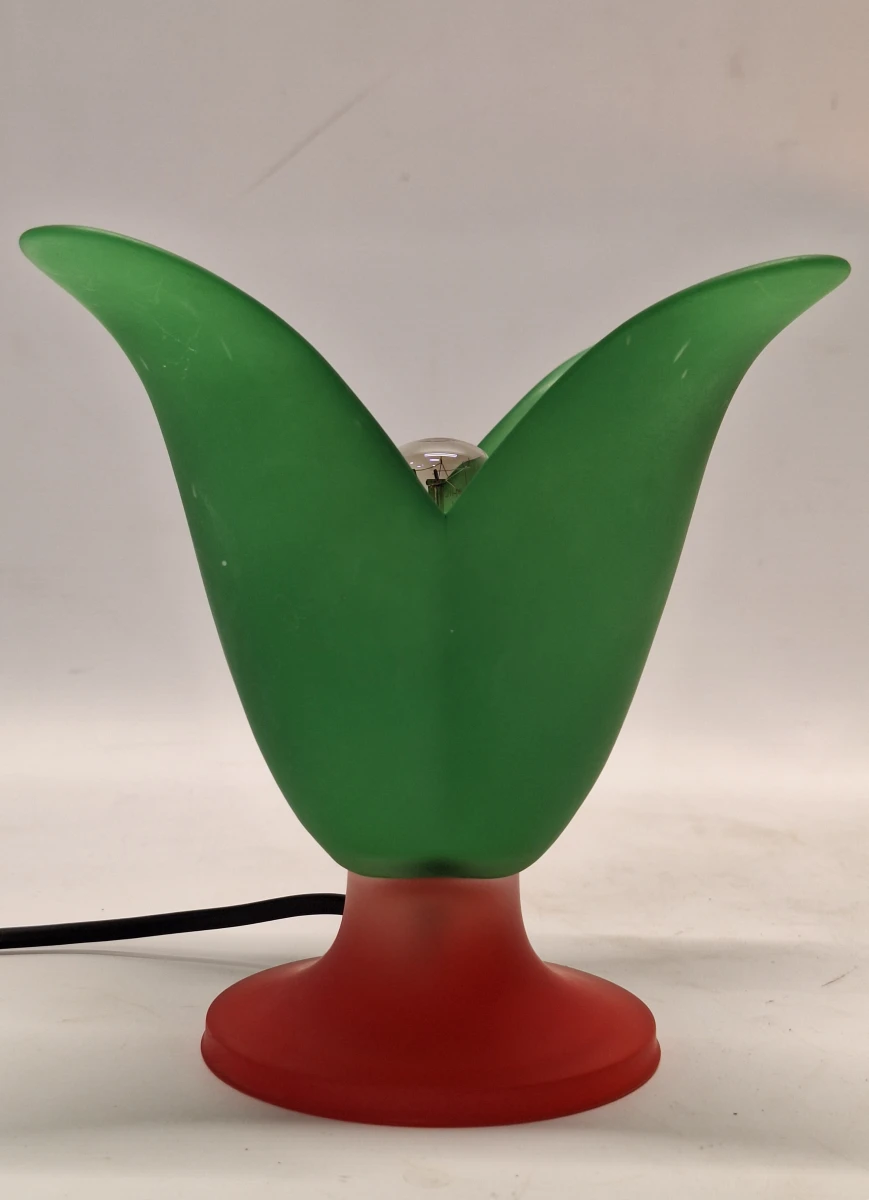 Set van 2 vintage Van De Heg tafellampen - Speels bloemdesign in Groen & Rood glas