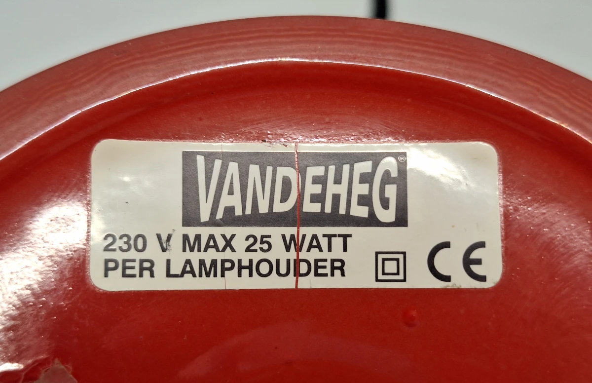 Set van 2 vintage Van De Heg tafellampen - Speels bloemdesign in Groen & Rood glas