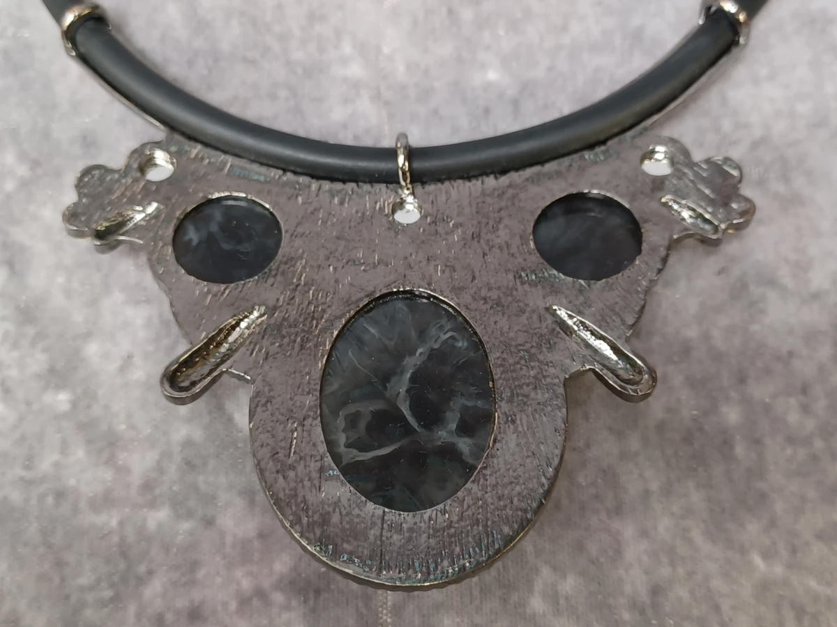 Vintage-stijl sieradenset – Collier en bijpassende armband