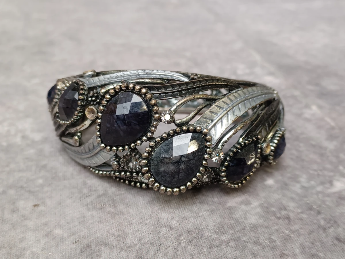 Vintage-stijl sieradenset – Collier en bijpassende armband