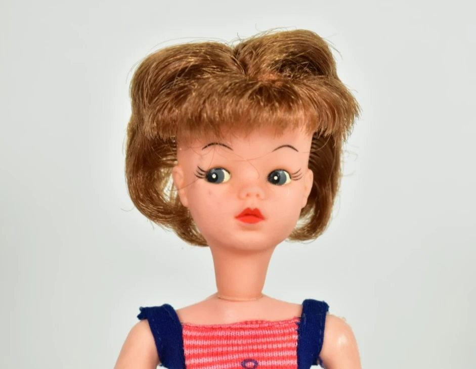 Vintage Camay pop met blauw-roze badpak