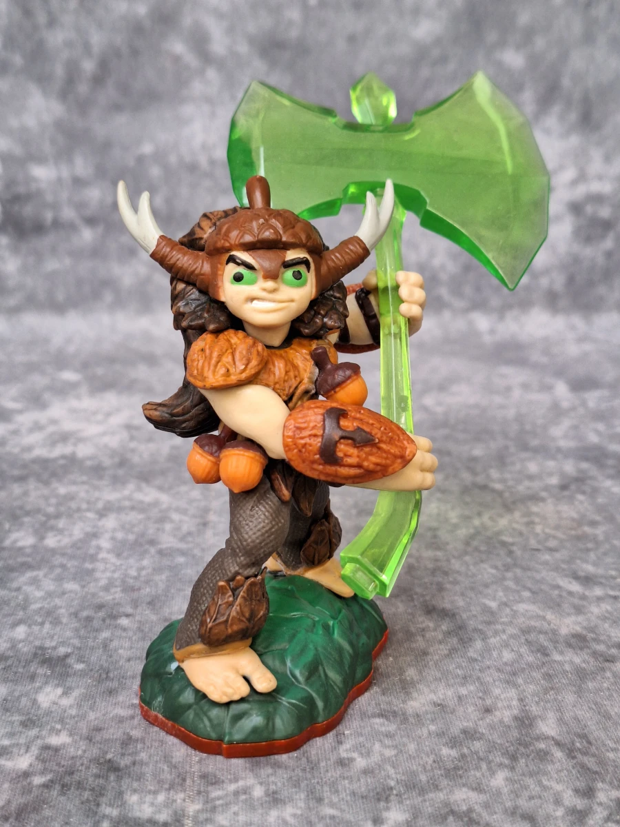Verzameling van 35 Skylanders gamefiguren inclusief Giants