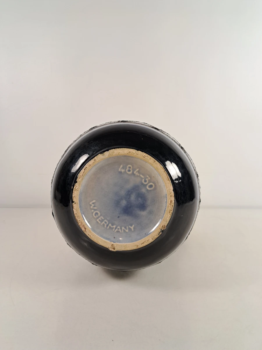 Vintage West-Germany vaas met handvat en donkerblauw-lichtblauw decoratie