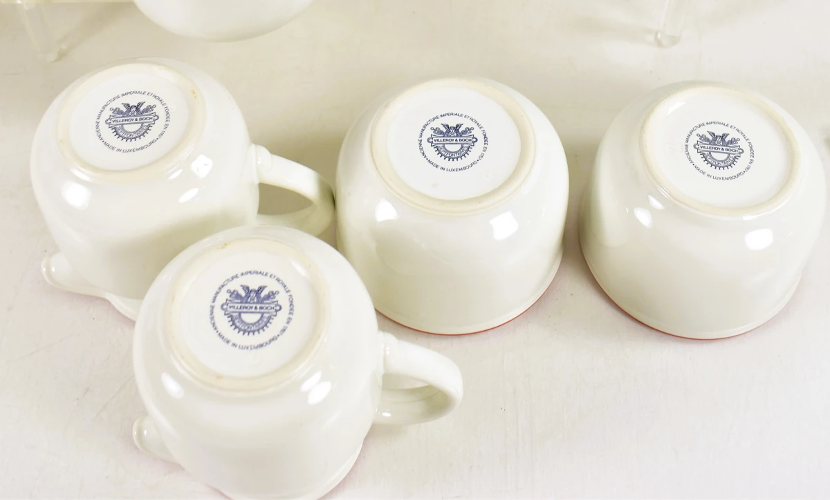 Set melk- en suikerkannen Villeroy & Boch wit met rode rand