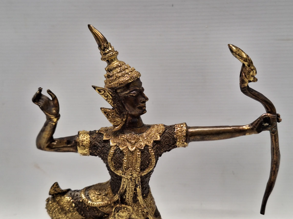 Thais bronzen beeld van Prins Rama
