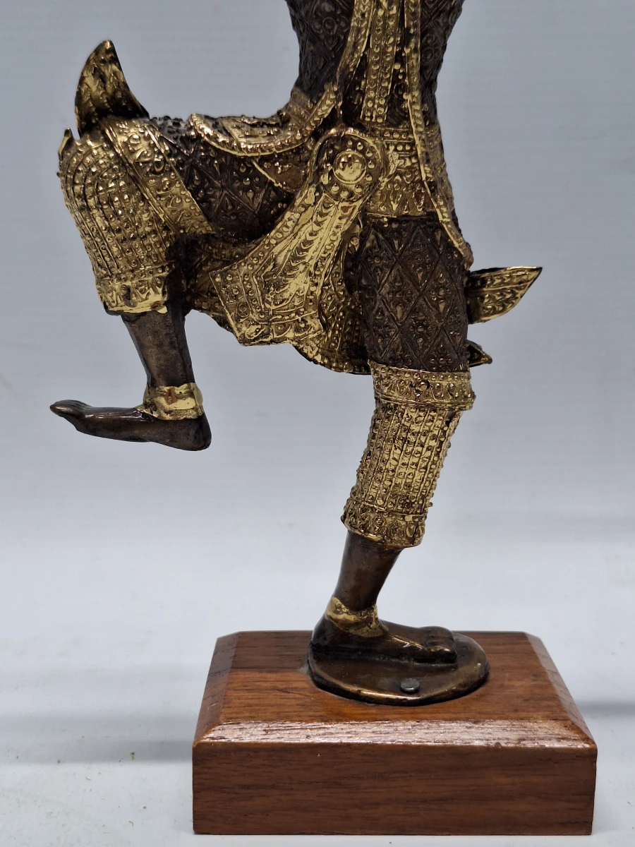 Thais bronzen beeld van Prins Rama