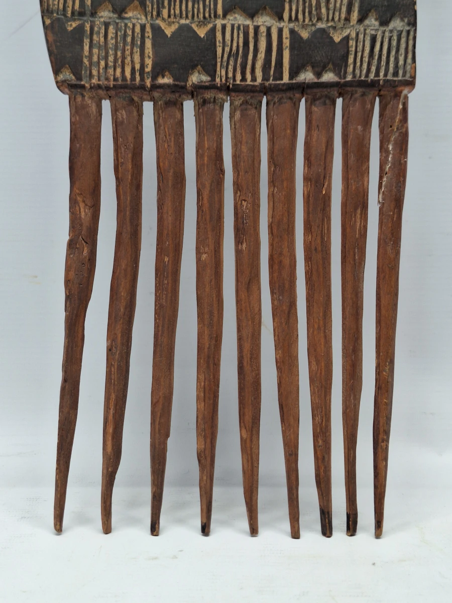 Handgesneden houten Ashanti decoratieve kam met echtpaar uit Ghana