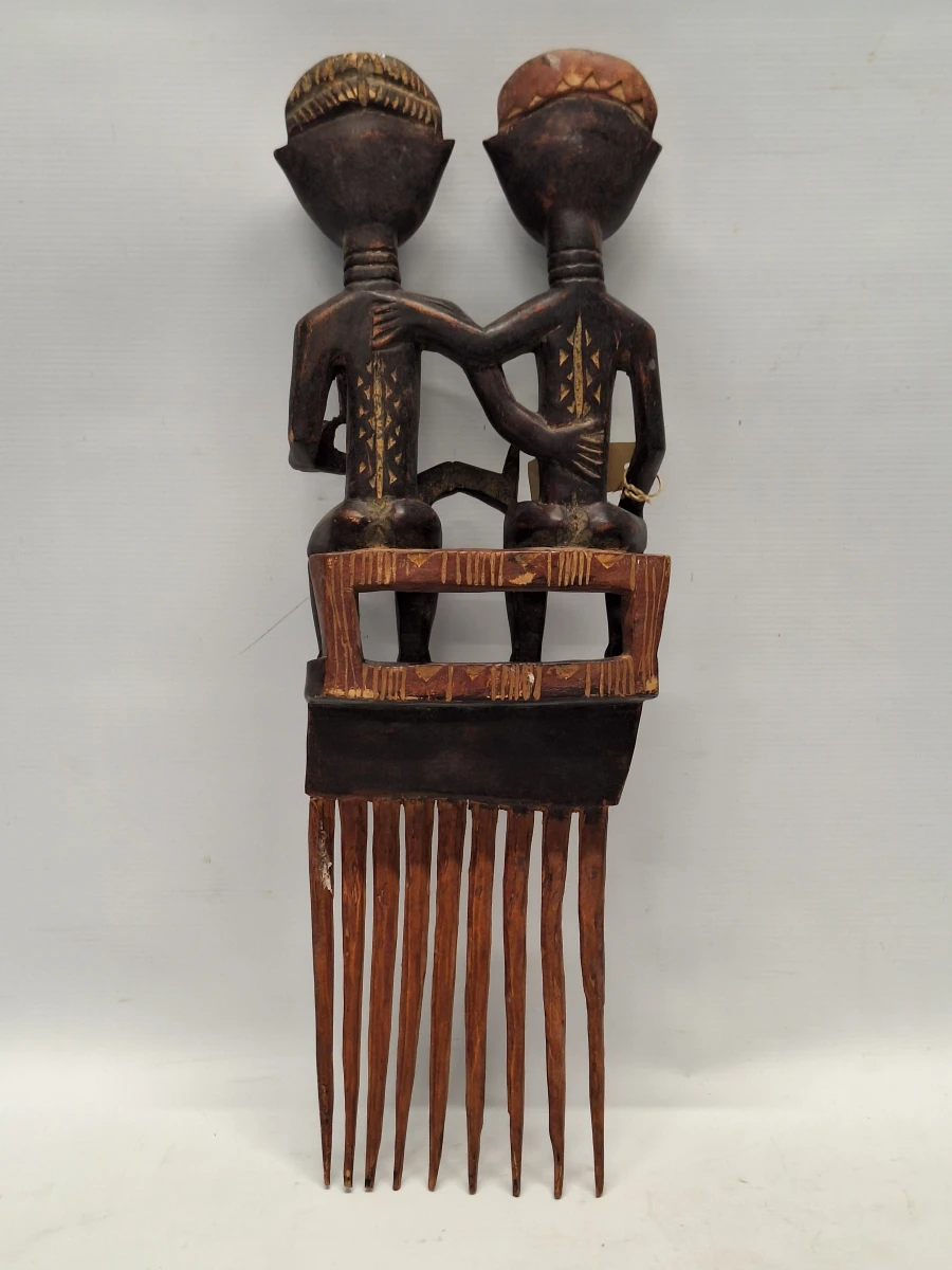 Handgesneden houten Ashanti decoratieve kam met echtpaar uit Ghana