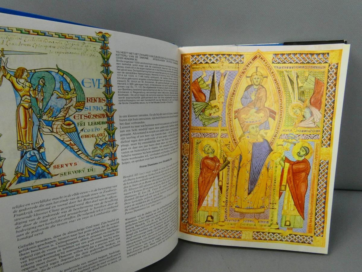 Collectie van 4 delen boeken De Bijbel en het Christendom