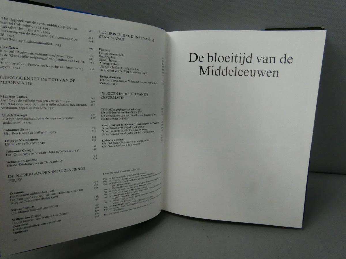 Collectie van 4 delen boeken De Bijbel en het Christendom