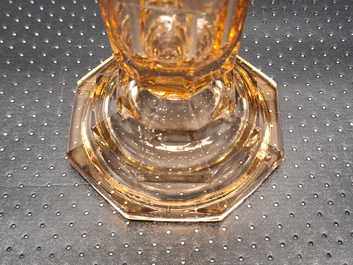 Set van 2 Art Deco depressieglazen vazen - rosaline en amber