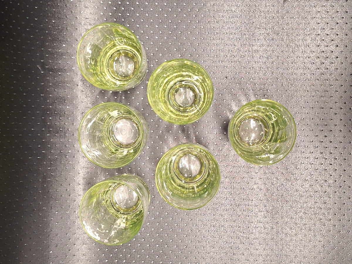 Set van 6 uranium limonadeglazen - Art Deco